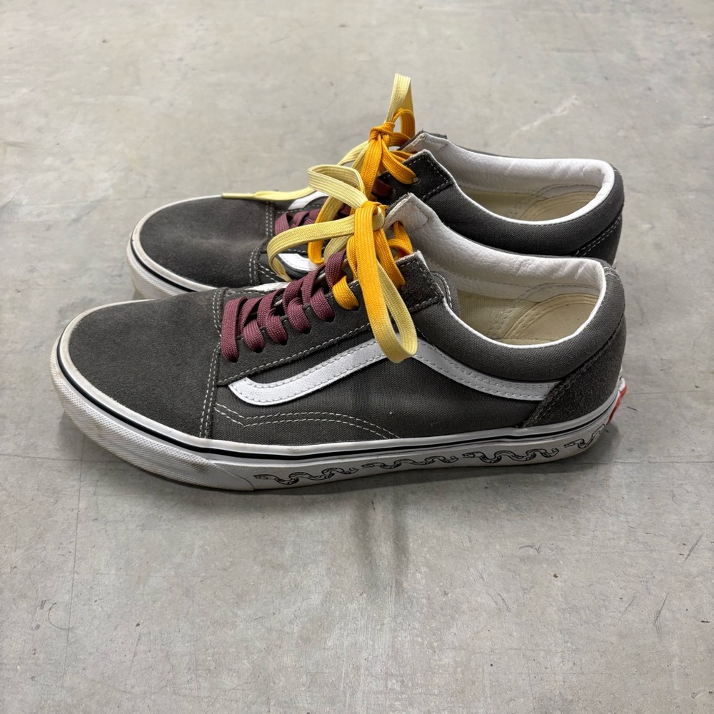 VANS Mens Old Skool Sneaker Gray Snakes Size 8 M 9.5 W